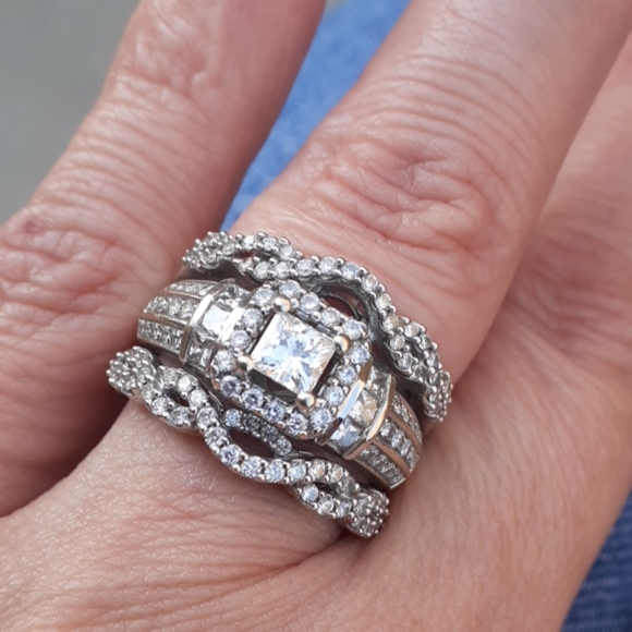 Elegant 14k white gold natural Diamond Ring Set - Picture 1 of 8